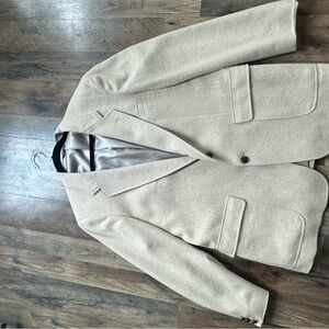 Elegant Beige Men's Blazer
